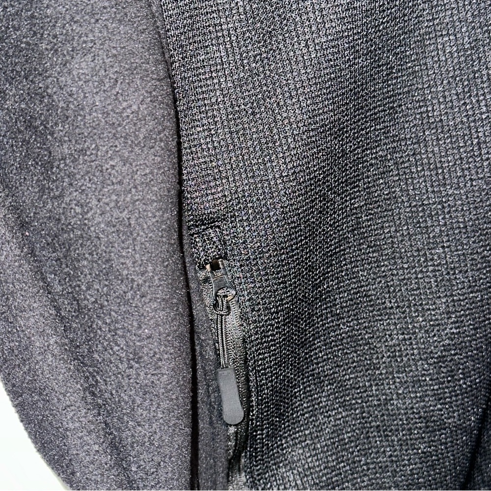 New with tags Las Vegas Raiders Zip-Up Hoodie - Picture 7 of 7